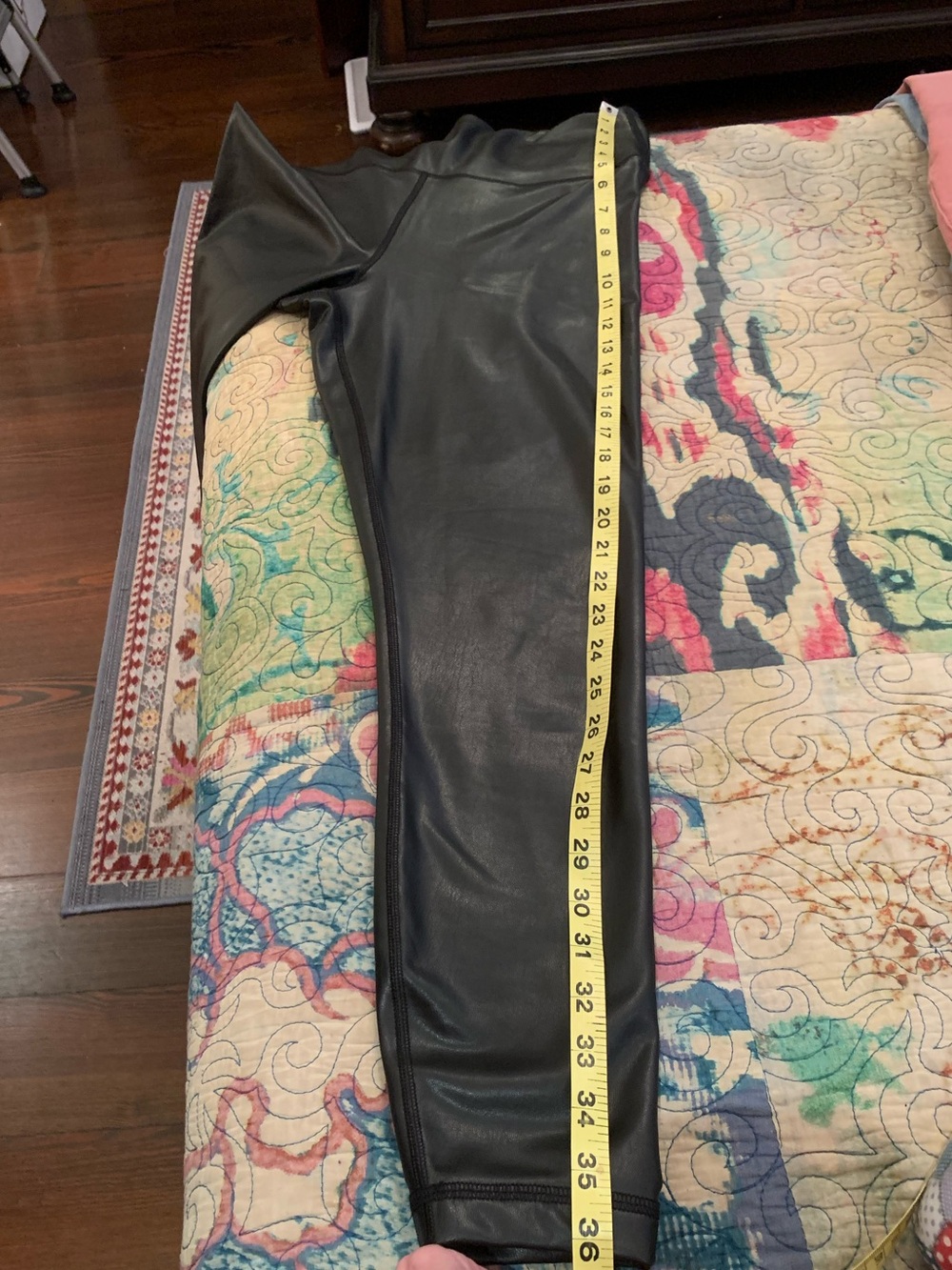 90 DEGREE NWT FAUX LEATHER ATHLETIC PANTS. EXCELLENT CONDITION! - Picture 6 of 7
